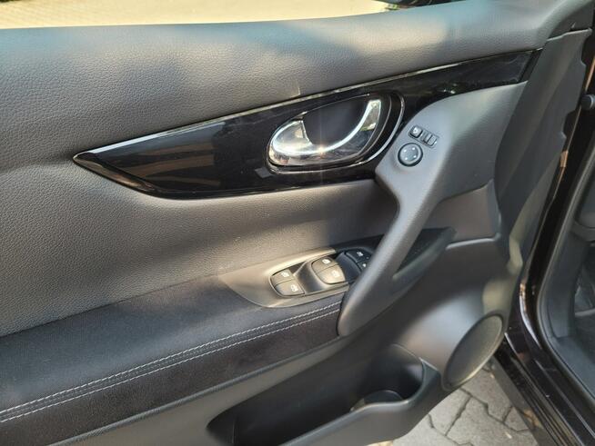 Nissan Qashqai 1,3 DIG-T DCT automat Warszawa - zdjęcie 10
