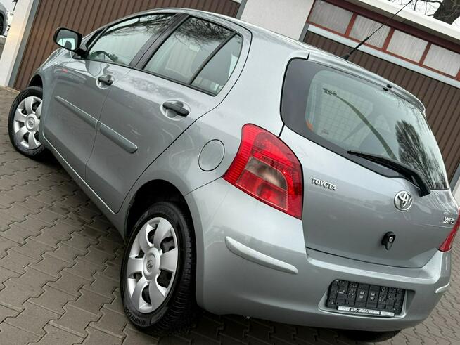 Toyota Yaris *Benzyna*Niski Przebieg*BDB stan* Zduńska Wola - zdjęcie 12