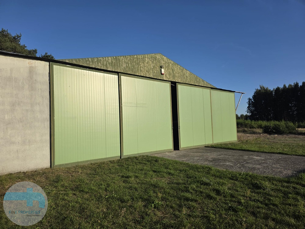 Unikalna działka inwestycyjna – budynek, hangar, lądowisko i staw Żyrów - zdjęcie 6