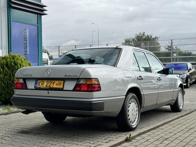 Mercedes W124 300E 4-MATIC, Japonia, 64 000 km! Pełna dokumentacja. Węgrzce - zdjęcie 8