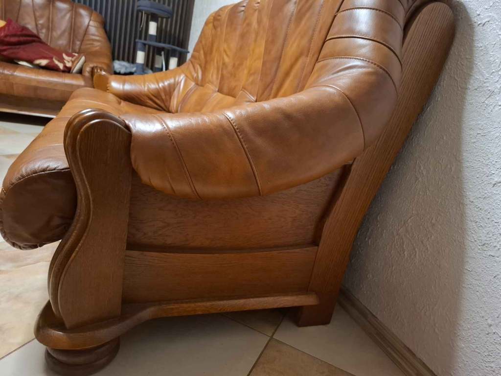 Sprzedam komplet ze skóry Suszec - zdjęcie 4