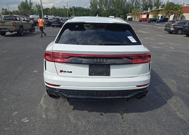 RS Q8 / AWD / 4.0 V8 Tarnów - zdjęcie 5