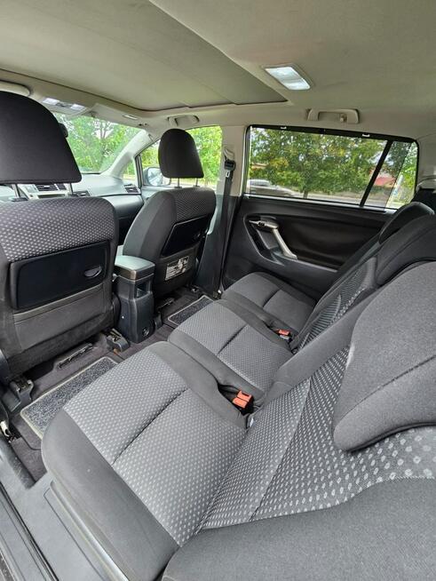 Toyota Verso Hak - 2.2 D-CAT - 2008r Głogów - zdjęcie 7