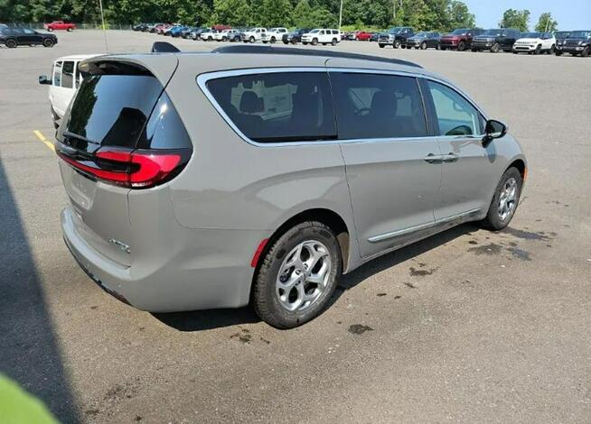 Chrysler Pacifica LIMITED / AWD / niski przebieg Cieszyn - zdjęcie 4
