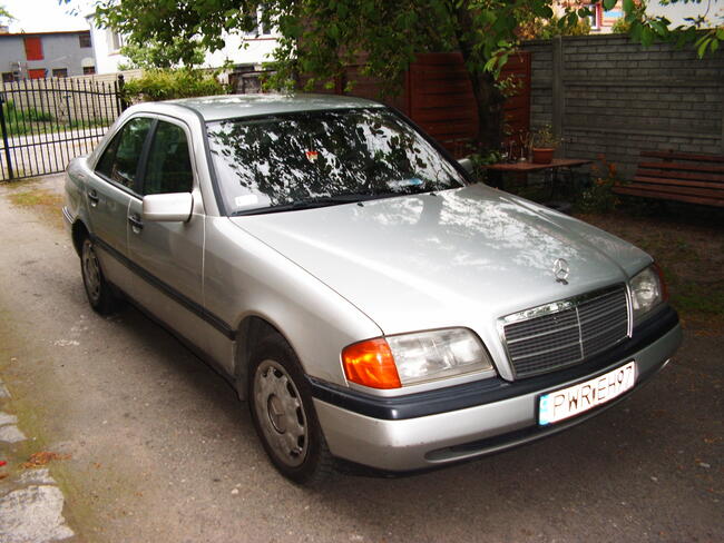 Mercedes C klasa 2,0 Diesel 1994r Września - zdjęcie 2