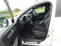 Volvo XC 40 2.0B3 BEZWYPADKOWY Black Edition Model 2024r Żyrardów - zdjęcie 6