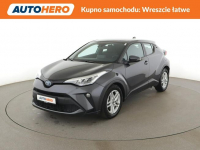 Toyota C-HR grzane fotele kamera ACC LED