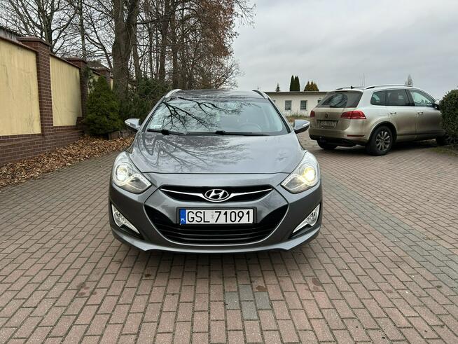 Hyundai i40 1.6 benzyna bezwypadkowy niski przebieg super stan Słupsk - zdjęcie 2