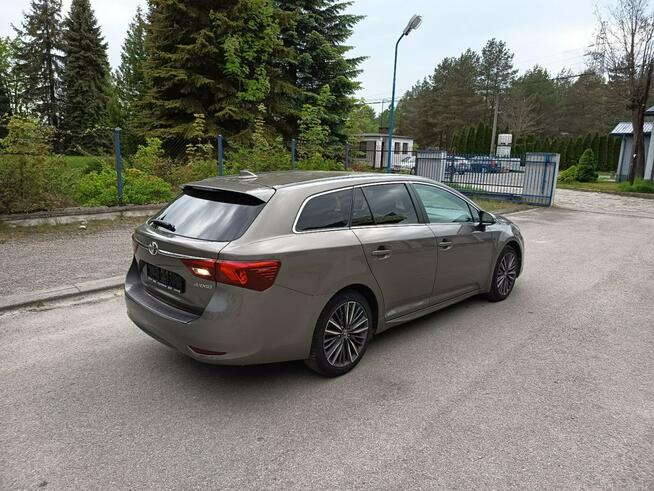 Toyota Avensis Bezwypadkowy, biksenon, skóra, stan BDB Janów Lubelski - zdjęcie 3