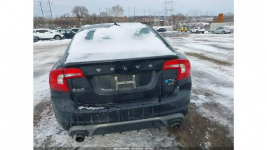 Volvo S60 / 4x4 / Niski przebieg / Tarnów - zdjęcie 8