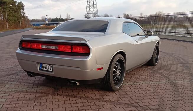 Dodge Challenger 5.7 V8 Hemi R/T Plus. Alu 22 cale. Kaliforn Wola Mrokowska - zdjęcie 5