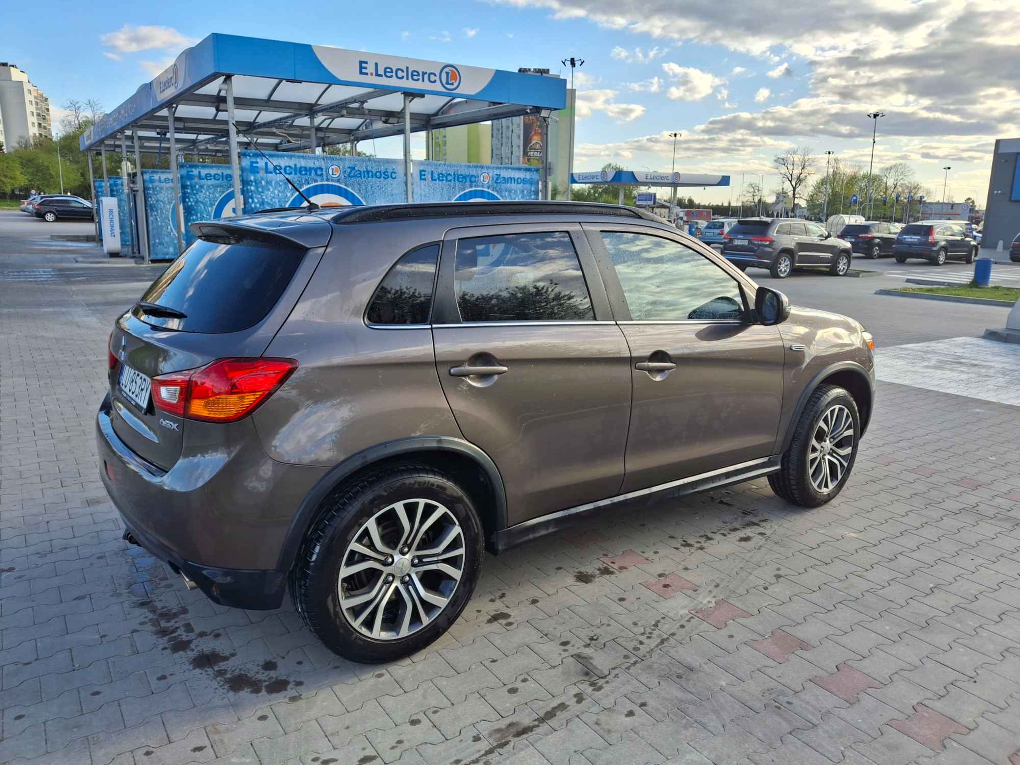 Sprzedam Mitsubishi ASX 1.6 benzyna 116 KM  2016r Zamość - zdjęcie 4