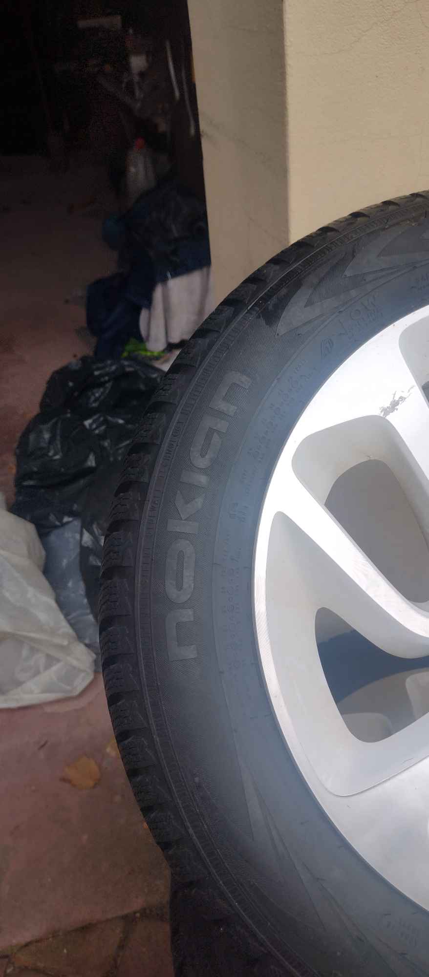 SPRZEDAM KPL. OPON ZIMOWYCH Z FELGAMI ALUMINIOWYMI Janów Lubelski - zdjęcie 2