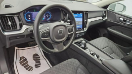 Volvo V60 B3 B Core aut ! Z Polskiego Salonu ! Faktura Vat ! Warszawa - zdjęcie 9