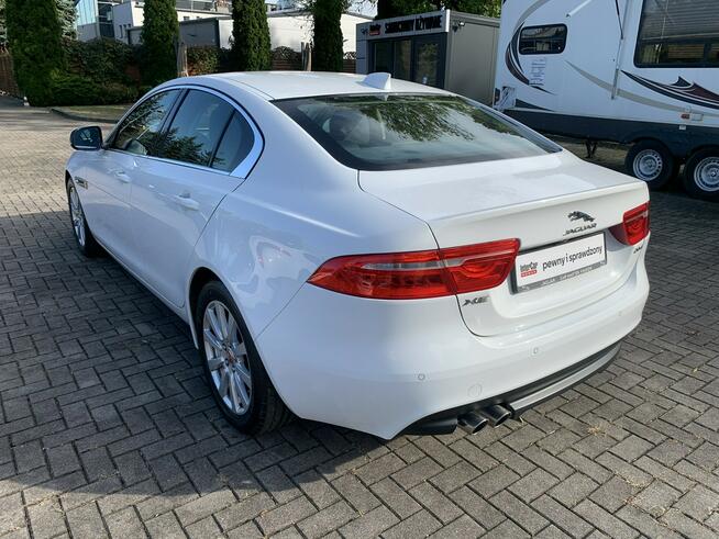 Jaguar XE 2.0d 180 KM Kraków - zdjęcie 8