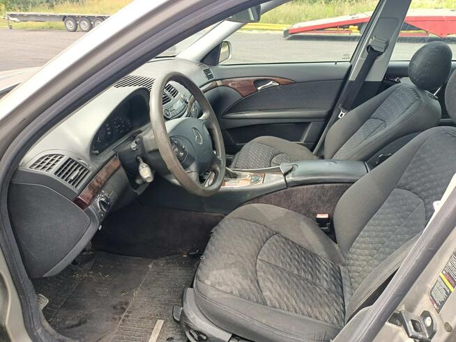 Mercedes E klasa 1.8+lpg 03r Automat Tarnów - zdjęcie 5