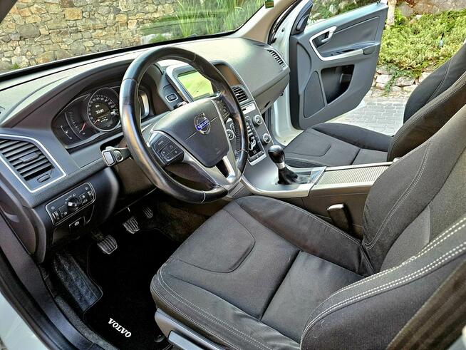 Volvo XC 60 2.0 D 5 cylindrów Navi Kamera Bezwypadek Serwis Zagnańsk - zdjęcie 8