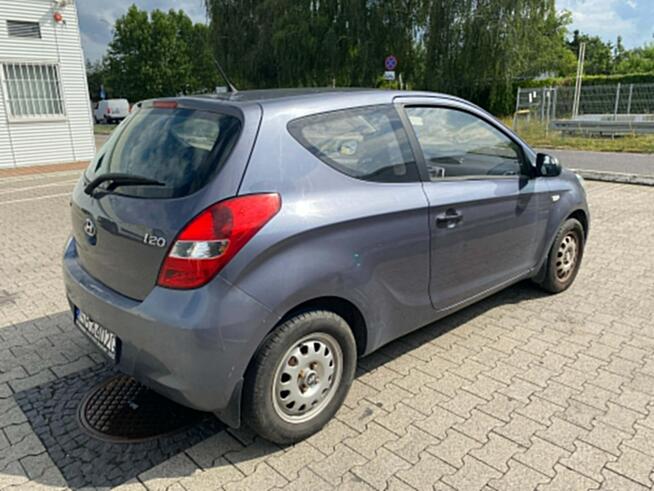 Hyundai i20 Benzyna - 1.2 - 2010r Głogów - zdjęcie 4