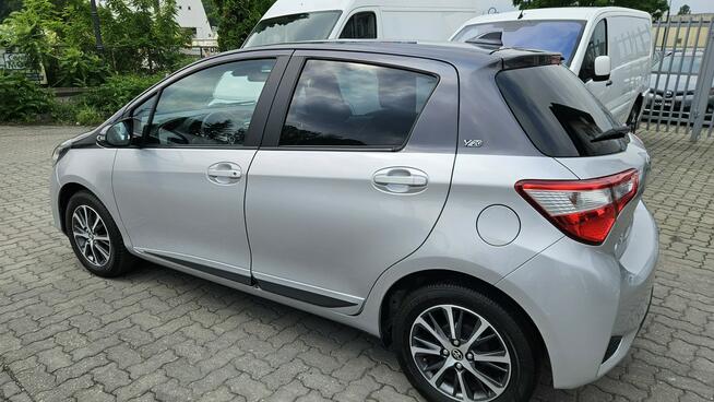 Toyota Yaris Warszawa - zdjęcie 2