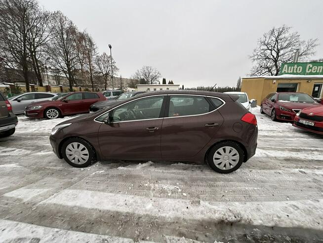 Kia Cee'd Bezwypadkowy 1.6 benzyna polski salon Słupsk - zdjęcie 4