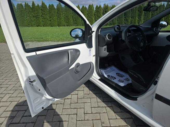 Peugeot 107 1,0benz/ Serwis.Klimatyzacja.Centralka.kredyt.Okazja Kutno - zdjęcie 12