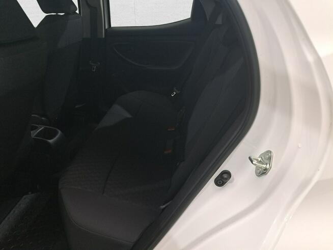 Toyota Yaris Komorniki - zdjęcie 12