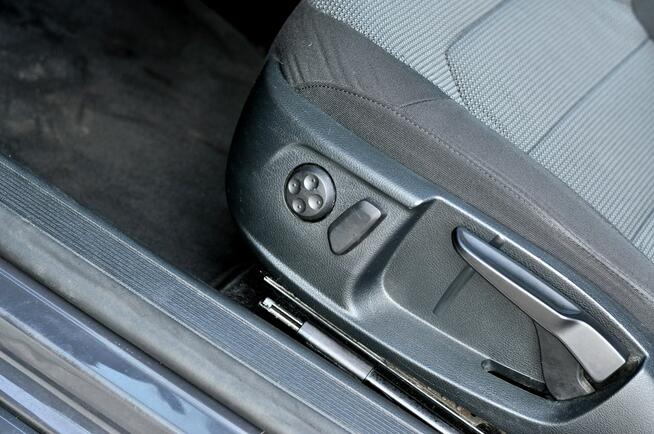 Volkswagen Passat 2.0Tdi 140KM Navi Klimatronik Grzane Fotele Płock - zdjęcie 11
