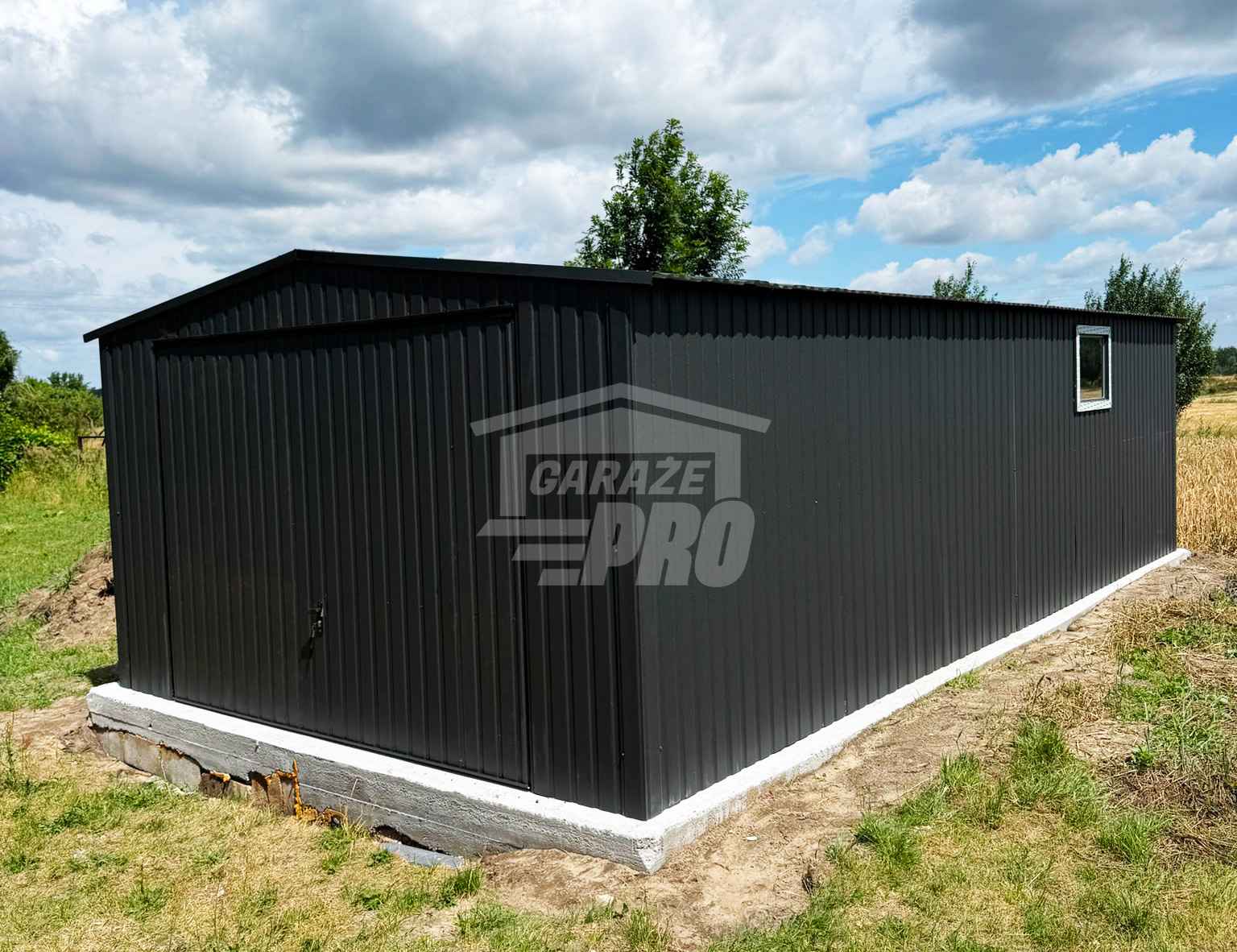 Garaż blaszany 4x7 m - brama uchylna - drzwi - okno dach GP767 Żnin - zdjęcie 4