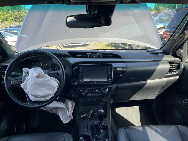 Toyota Hilux Invincible 4x4 Automat Skóra Podgrzewanie JBL Gliwice - zdjęcie 11