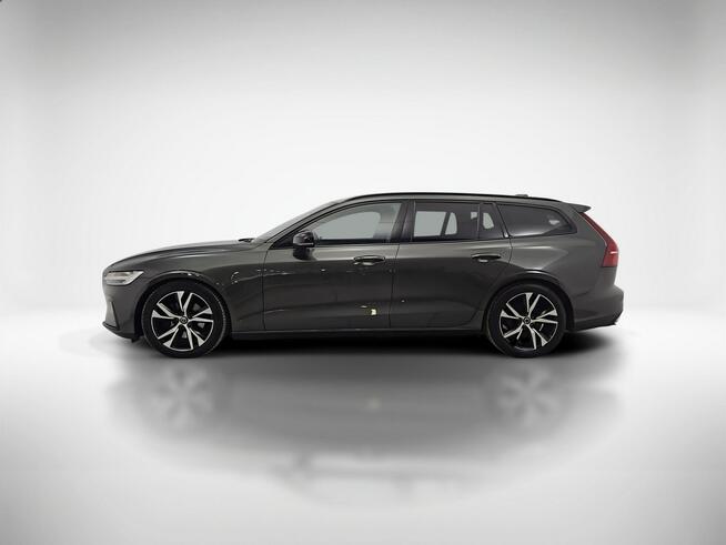 Volvo V60 B4 D Plus Dark aut ! Z Polskiego Salonu ! Faktura VAT ! Warszawa - zdjęcie 2