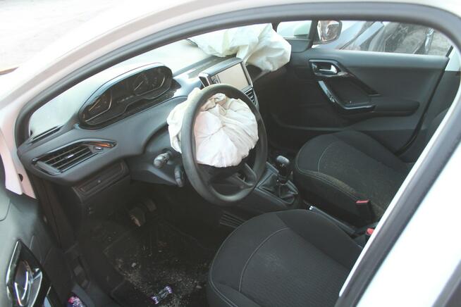 Peugeot 208 Ostrów Wielkopolski - zdjęcie 5