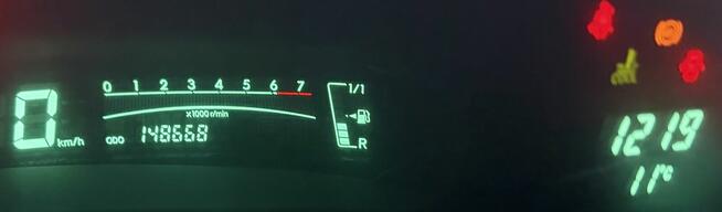 Toyota Yaris 1.3 Salon Serwis ASO - niski przebieg Bezwypadk Legionowo - zdjęcie 10