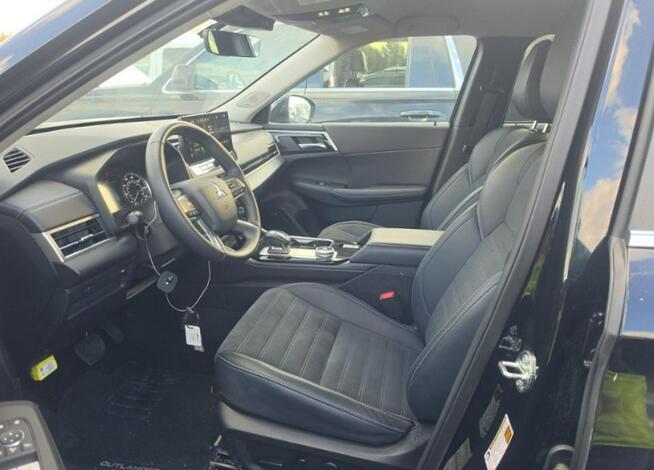 Mitsubishi Outlander Bogata wersja wyposażenia / AWD Chwaszczyno - zdjęcie 7