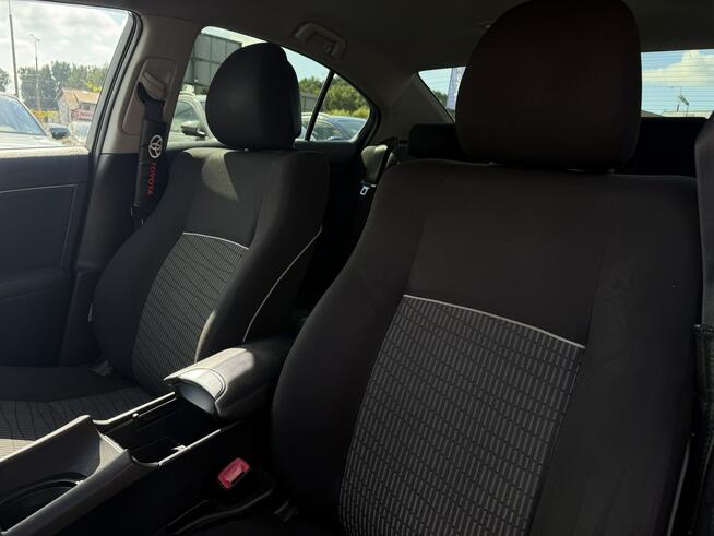 Toyota Avensis Salon Polska Bezwypadkowy Stan Bardzo Dobry benzyna gaz Będzin - zdjęcie 10
