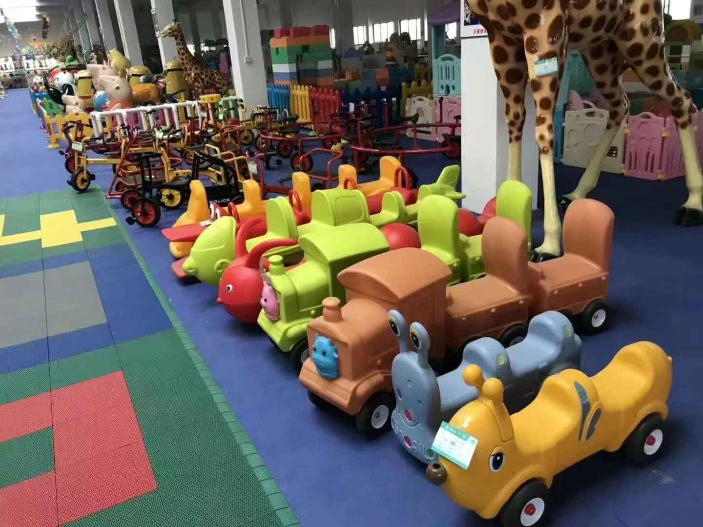 Bujak na sprężynie dla dwojga dzieci. Świdnica - zdjęcie 6
