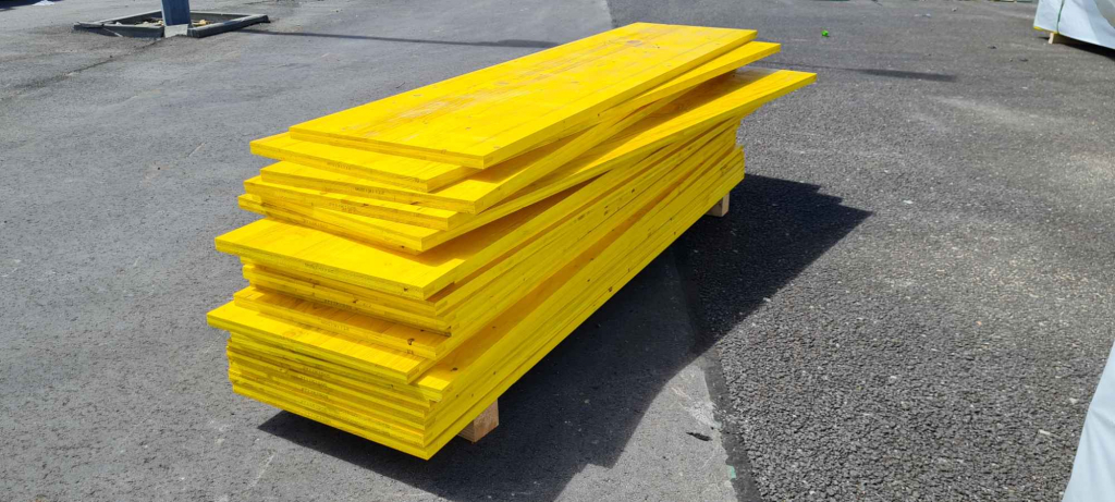 Płyta nieokuta szalunkowa trójwarstwowa 27x500x2000mm Sklejka Szalunki Zamość - zdjęcie 1