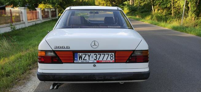 Mercedes W124 Zero korozji  !  300D KLIMA ! UNIKAT ! Stare Budy - zdjęcie 6