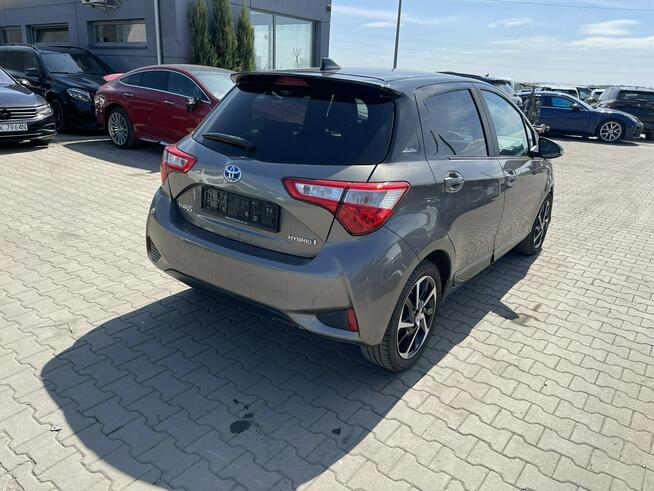 Toyota Yaris Selection Automat Hybryda Klimatronik Kamera Gliwice - zdjęcie 3