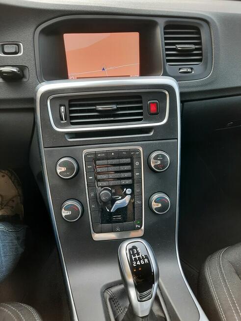 Volvo V 60 2017r 40000zl Ostrożany - zdjęcie 9