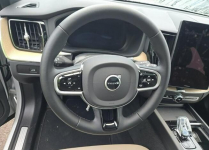 Volvo XC 60 Bogata wersja wyposażenia / AWD / B5 Wrocław - zdjęcie 8