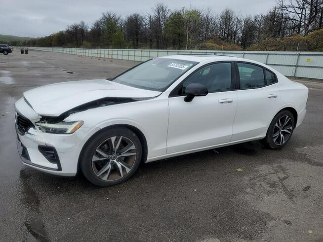Volvo S60 R-DESIGN / AWD / T5 / niski przebieg Warszawa - zdjęcie 3
