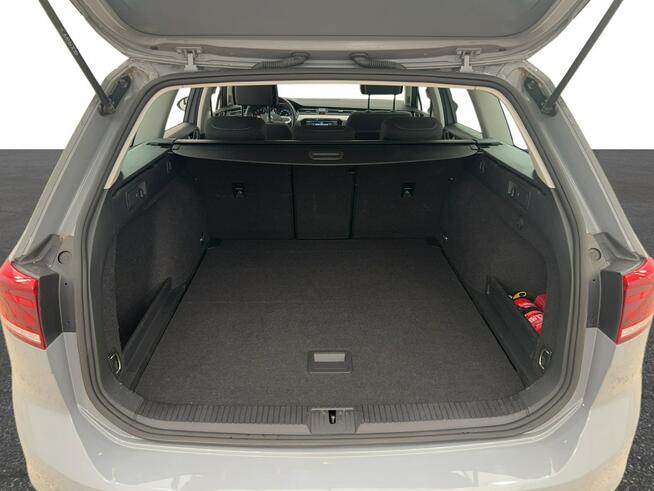Volkswagen Passat 1.5 TSI EVO Business DSG Kombi Warszawa - zdjęcie 11