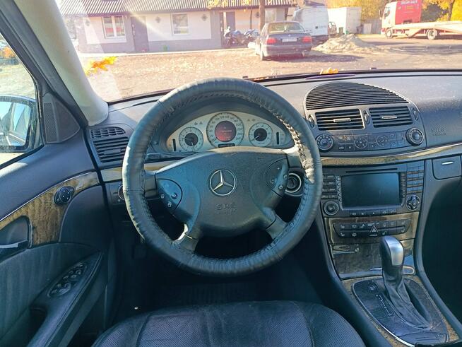 Mercedes E klasa 3.2+lpg 03r automat Tarnów - zdjęcie 7