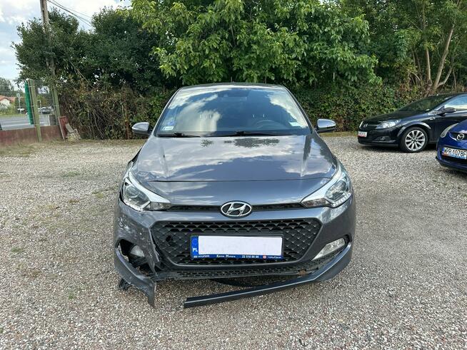 Hyundai i20 Salon Polska/Bogata wersja/Odpala, jeździ/Poduszki ok Warszawa - zdjęcie 2