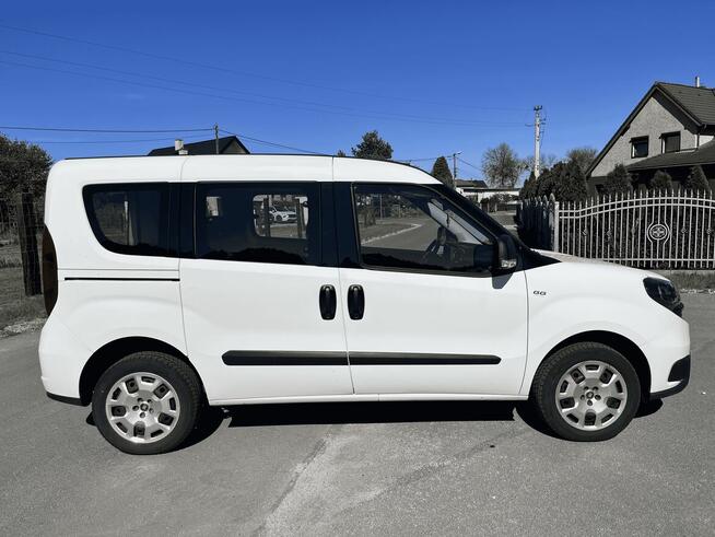 Fiat Doblo II 1.4 120 KM, LPG, ekonomiczny, pierwszy właścic Gliwice - zdjęcie 10