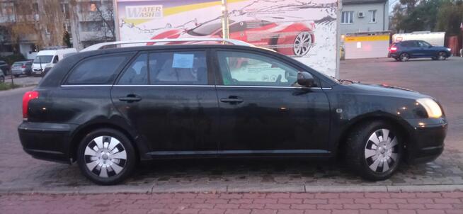 avensis 1,8 lpg opłacona z hakiem klima 4xel szyby do jazdy Warszawa - zdjęcie 3