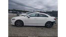 Mercedes A 220 4Matic / pakiet AMG / niski przebieg Wrocław - zdjęcie 5