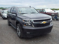 Chevrolet Suburban 2017, 5.3L, C1500, porysowany lakier Warszawa - zdjęcie 2