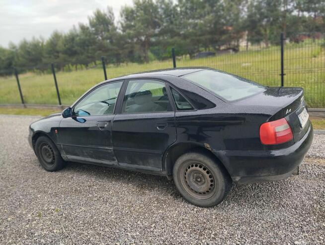 Audi A4 B5 1.6 BENZYNA+GAZ.PALI, JEŹDZI, WYMAGA WKŁADU Kielce - zdjęcie 4