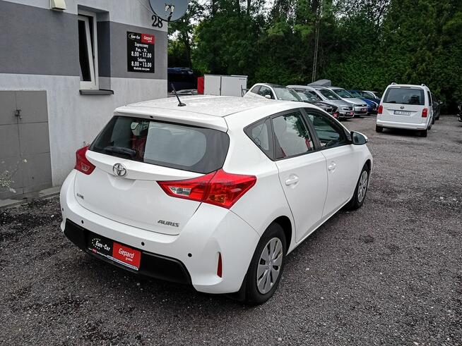 Toyota Auris Janów Lubelski - zdjęcie 4